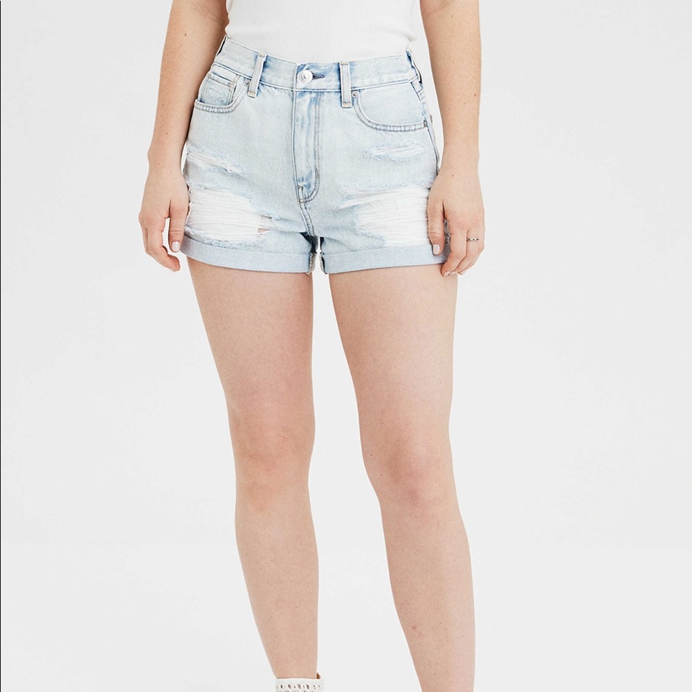 AE mom short